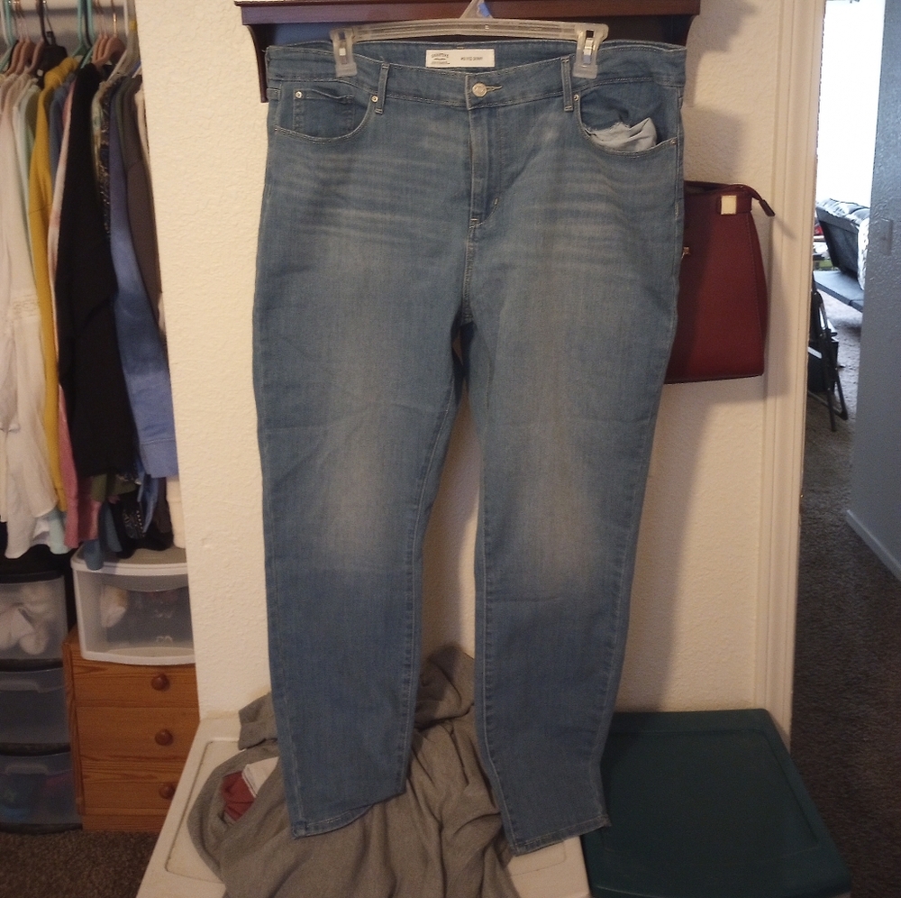 Women's Blue Jeans